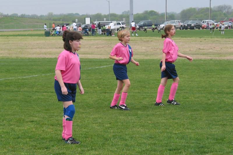Slayder, Lulu, and Holly form an impenetrable defensive wall.