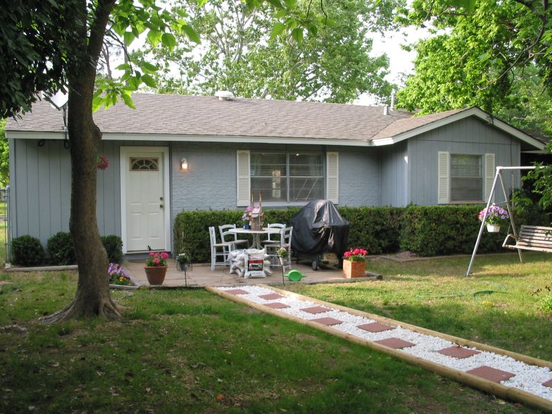 Old Dallas House