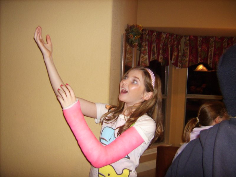 Taylor with her cast