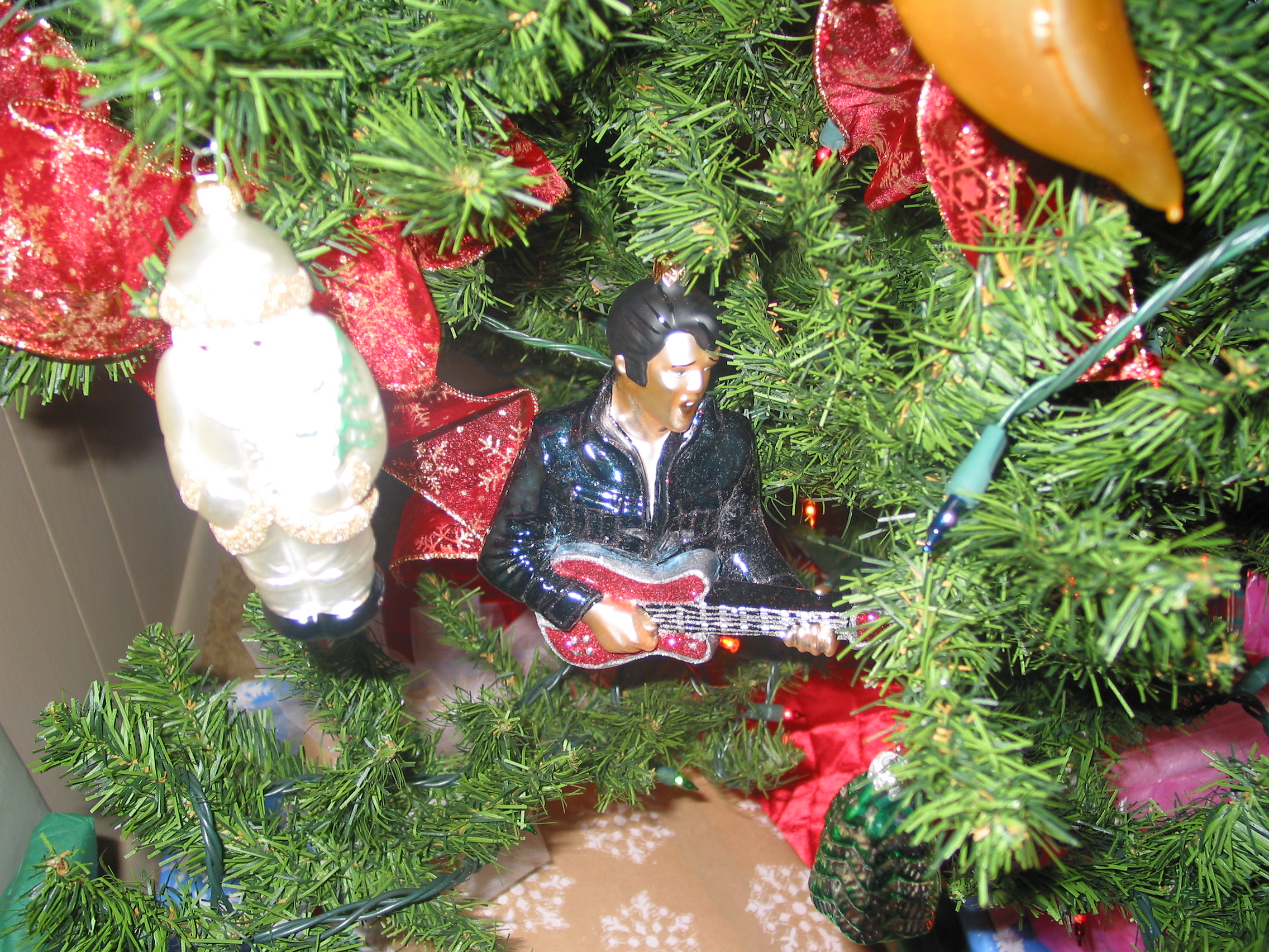 Loretta's Elvis Ornament.