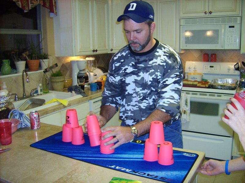 Joey stacking cups