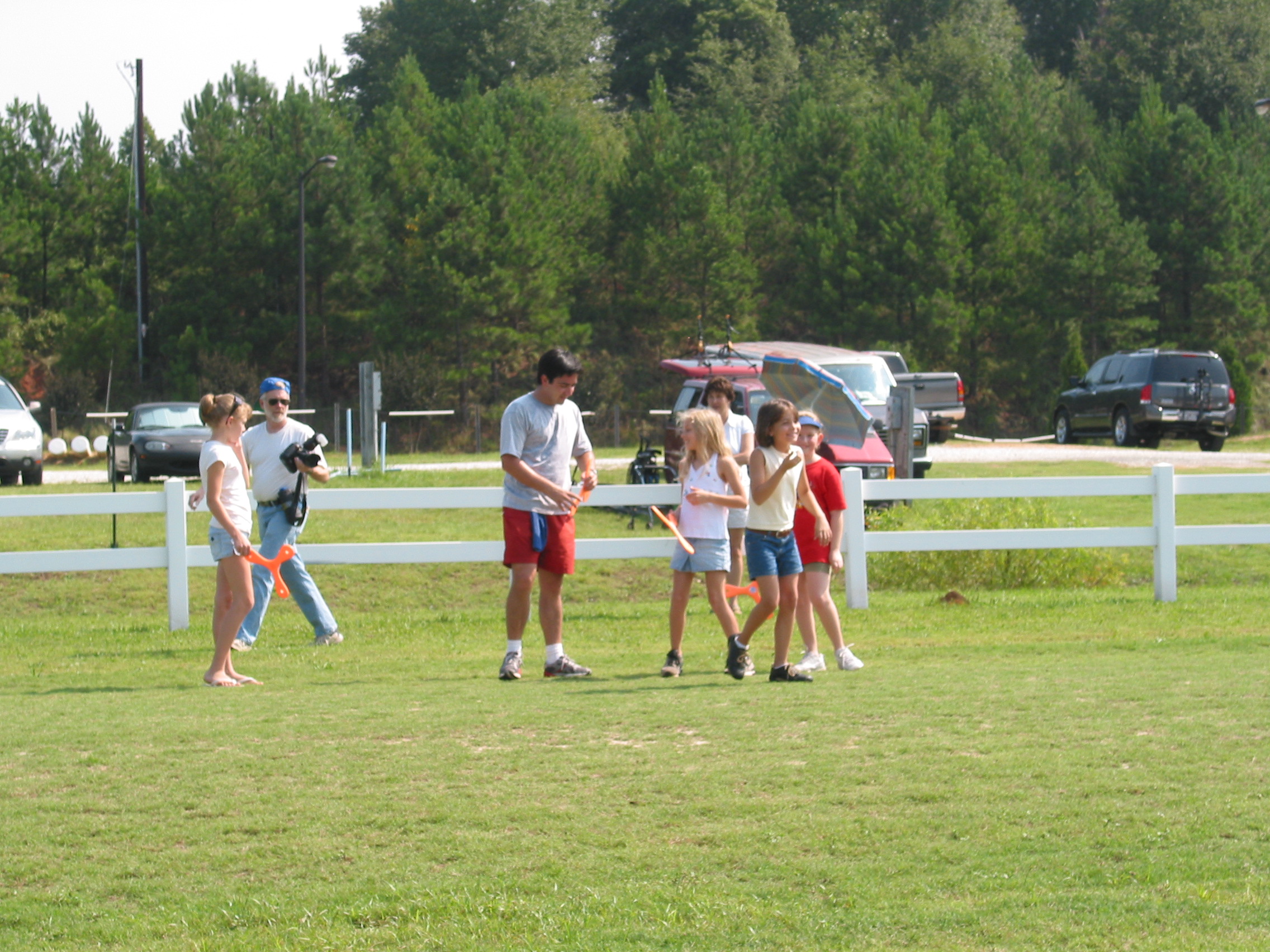 Ricardo amongst some Georgia girls