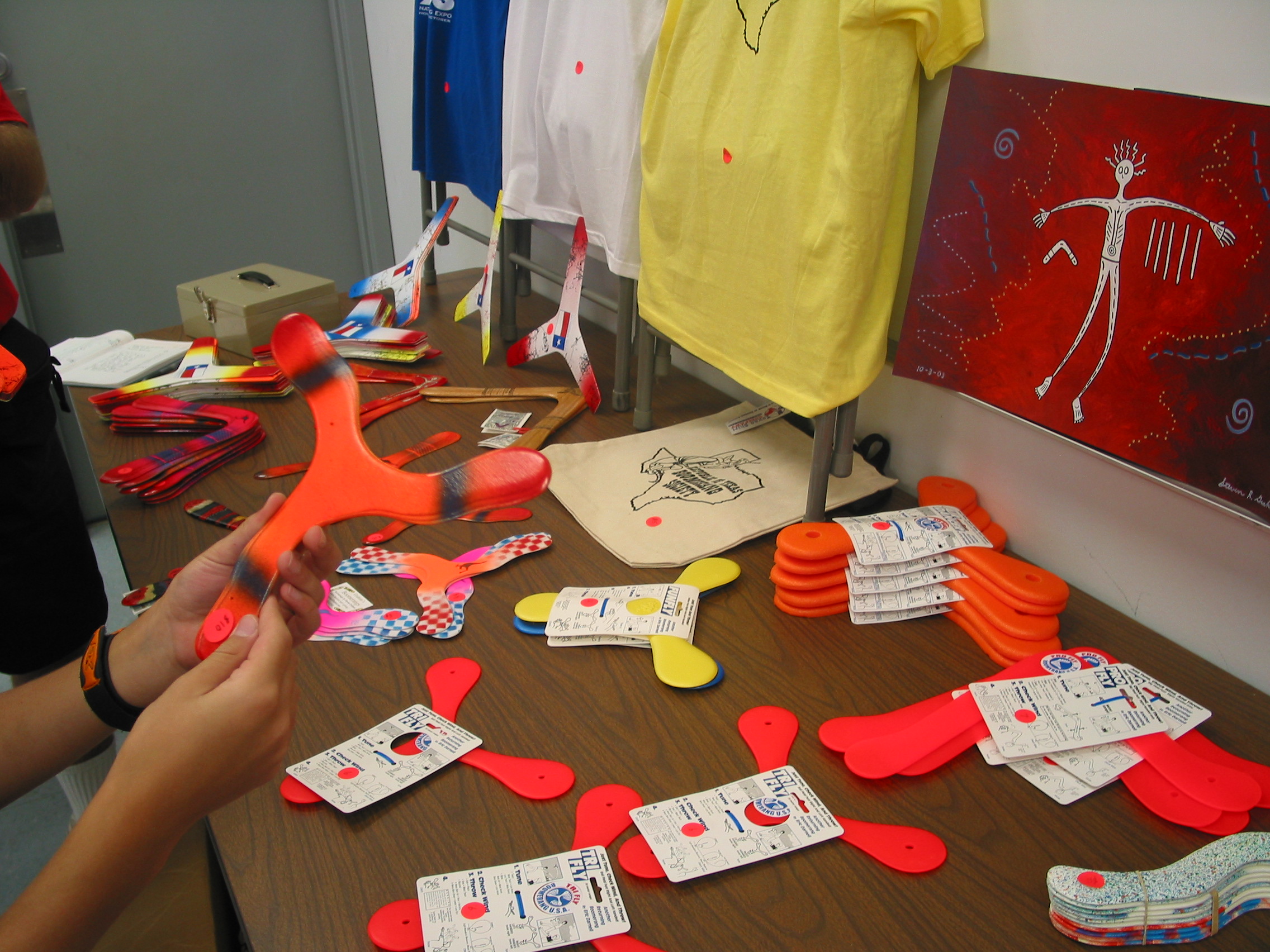 Beginners boomerangs and Tee-shirts for sale
