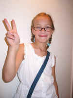 Holly-Hippy-Chick.jpg (55428 bytes)