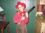 Holly-as-Annie-Oakley-at-Ho.jpg (116673 bytes)